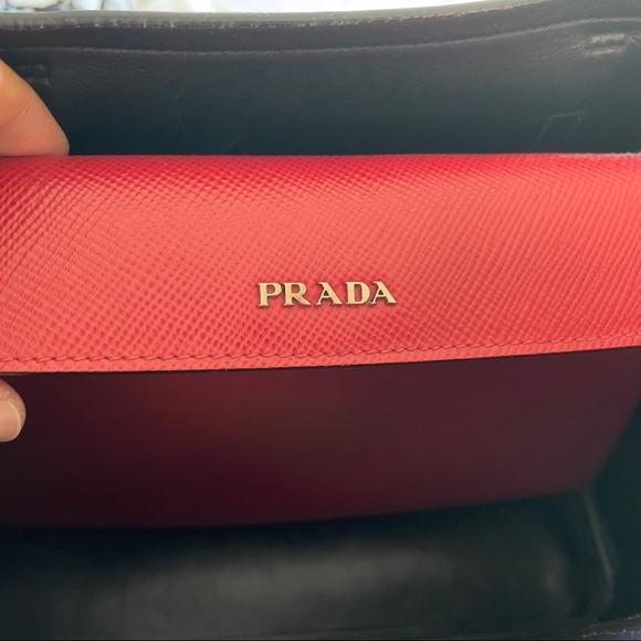 Prada Saffiano Cuir Double red Large Tote bag - Picture 5 of 13